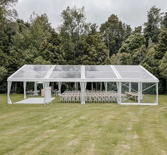 Clear span tent